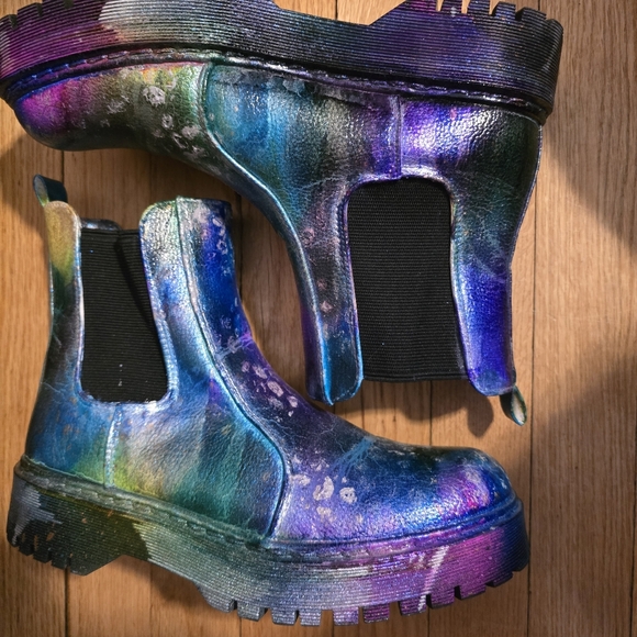 HANDCRAFTED Upcycled Chelsea Boots HANDPAINTED Leather Ankle Booties Size 9M - Picture 9 of 17